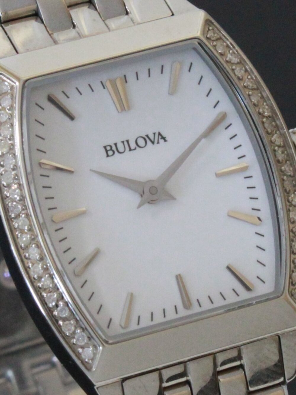 Bulova Ladies Diamond Accent Quartz Watch Diamond Embedded Bezel 26mm - Picture 12 of 13